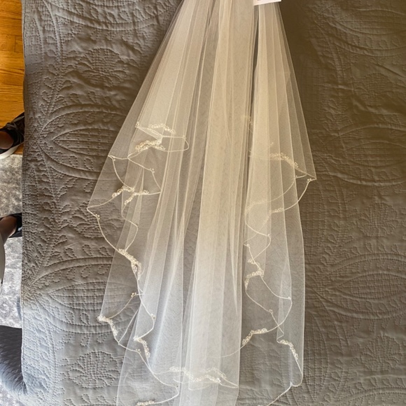 Veil main image 5